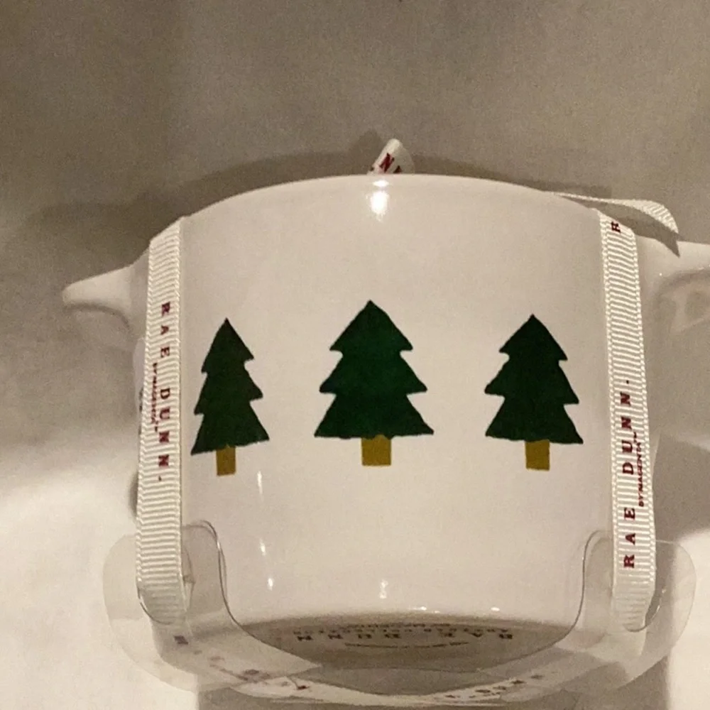 Rae Dunn  Christmas Tree Measuring Cups